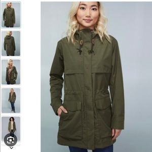 Skyline Ridge Parka - Women's Forest Green Light Jacket Small
